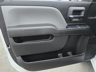 2016 Chevrolet 3500 Work Truck Utility 6.0L Gas,11ft Harbor bed,   - Photo 17 - Santa Ana, CA 92703