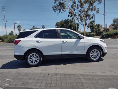 2021 Chevrolet Equinox LS   - Photo 4 - Santa Ana, CA 92703