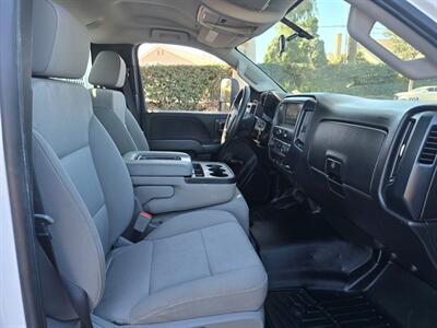 2017 Chevrolet Silverado 3500HD CC STAKE BED 6.0L,PWR LIF GATE.   - Photo 26 - Santa Ana, CA 92703
