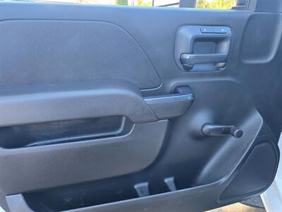 2017 Chevrolet Silverado 3500HD CC STAKE BED 6.0L,PWR LIF GATE.   - Photo 24 - Santa Ana, CA 92703