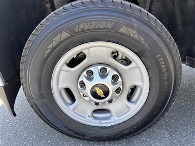 2018 Chevrolet Silverado 2500HD Work Truck   - Photo 13 - Santa Ana, CA 92703