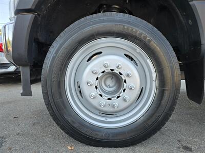 2021 Ford F-550 Super Duty XL 12FT ROYAL BED,6.7L DIESEL! - Photo 14 - Santa Ana, CA 92703