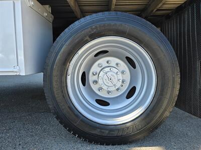 2021 Ford F-550 Super Duty XL 12FT ROYAL BED,6.7L DIESEL! - Photo 15 - Santa Ana, CA 92703