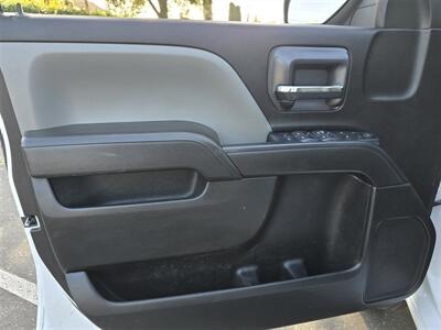 2019 Chevrolet Silverado 2500 HD UTILITY 6.0L Gas, ONLY 79K MILES!   - Photo 16 - Santa Ana, CA 92703
