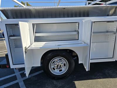 2017 Ford F-250 Super Duty XL UTILITY 6.2L GAS,ONLY 83K MILES! - Photo 2 - Santa Ana, CA 92703