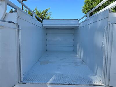 2018 Ford F-250 Super Duty XL Jumbo Royal Enclosed bed,ladder rack! - Photo 31 - Santa Ana, CA 92703