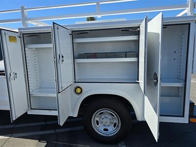2018 Ford F-250 Super Duty XL Jumbo Royal Enclosed bed,ladder rack! - Photo 18 - Santa Ana, CA 92703