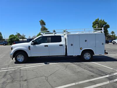 2018 Ford F-250 Super Duty XL Jumbo Royal Enclosed bed,ladder rack! - Photo 7 - Santa Ana, CA 92703