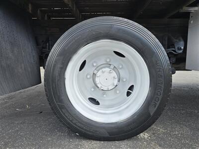 2006 GMC Medium Duty C4500 Service utility 8.1L V8 Gas, ONLY 56K MILES,ONE OWNER! - Photo 14 - Santa Ana, CA 92703