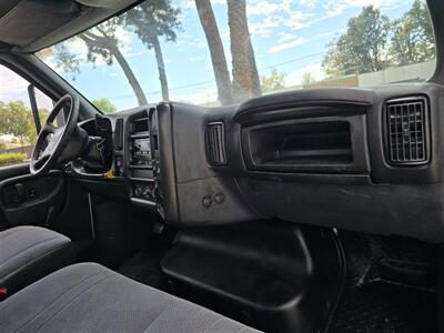 2006 GMC Medium Duty C4500 Service utility 8.1L V8 Gas, ONLY 56K MILES,ONE OWNER! - Photo 20 - Santa Ana, CA 92703