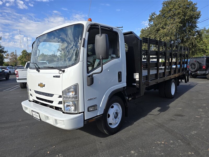2016 Chevrolet Comm Low Cab Forward STAKE BED,6.0L GAS,16FT BED W/POWER LIFT GATE! - Photo 1 - Santa Ana, CA 92703