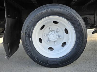 2016 Chevrolet Comm Low Cab Forward STAKE BED,6.0L GAS,16FT BED  W/POWER LIFT GATE! - Photo 16 - Santa Ana, CA 92703