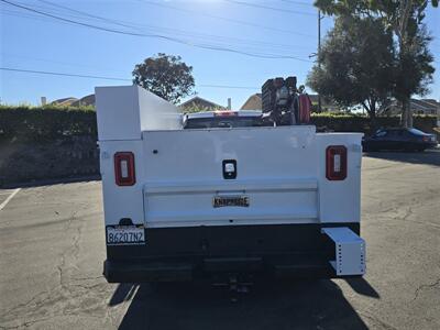 2018 Chevrolet Comm 2500 work truck,Utility,6.0L Gas,Air Compressor,  Power inverter,pull out bed tray! - Photo 30 - Santa Ana, CA 92703