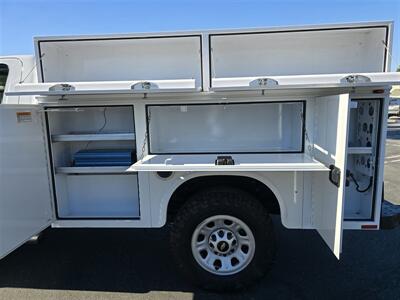 2018 Chevrolet Comm 2500 work truck,Utility,6.0L Gas,Air Compressor,  Power inverter,pull out bed tray! - Photo 7 - Santa Ana, CA 92703