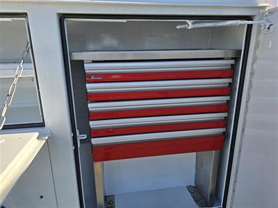 2018 Chevrolet Comm 2500 work truck,Utility,6.0L Gas,Air Compressor,  Power inverter,pull out bed tray! - Photo 13 - Santa Ana, CA 92703