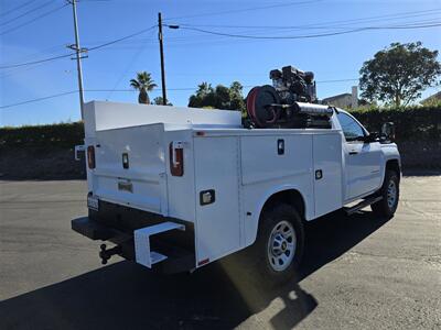2018 Chevrolet Comm 2500 work truck,Utility,6.0L Gas,Air Compressor,  Power inverter,pull out bed tray! - Photo 6 - Santa Ana, CA 92703