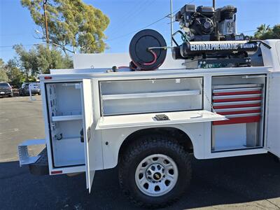 2018 Chevrolet Comm 2500 work truck,Utility,6.0L Gas,Air Compressor,  Power inverter,pull out bed tray! - Photo 3 - Santa Ana, CA 92703