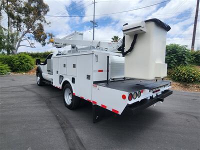 2012 Ford F550 Super Duty Regular Cab & Chassis bucket   - Photo 3 - Santa Ana, CA 92703