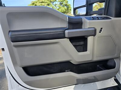 2020 Ford F-550 XLT CREW CAB  4X4,LADDER RACK! - Photo 18 - Santa Ana, CA 92703