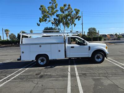 2017 Ford F-350 Super Duty XL 9FT HARBOR ENCLOSED BED,6.2L FLEX FUEL. - Photo 4 - Santa Ana, CA 92703