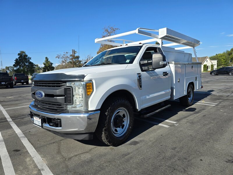 2017 Ford F-350 Super Duty XL 9FT HARBOR ENCLOSED BED,6.2L FLEX FUEL.   - Photo 1 - Santa Ana, CA 92703