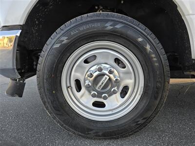 2020 Ford Commercial F250 Super Duty Utility 6.2L Gas,Ladder rack,new tires! - Photo 10 - Santa Ana, CA 92703