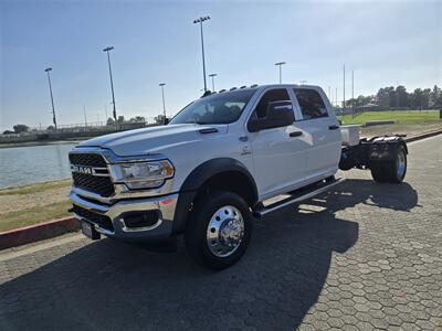 2024 RAM 5500 CHASSIS HAULER 6.7L CUMMINS, ONLY  7K MILES! - Photo 2 - Santa Ana, CA 92703