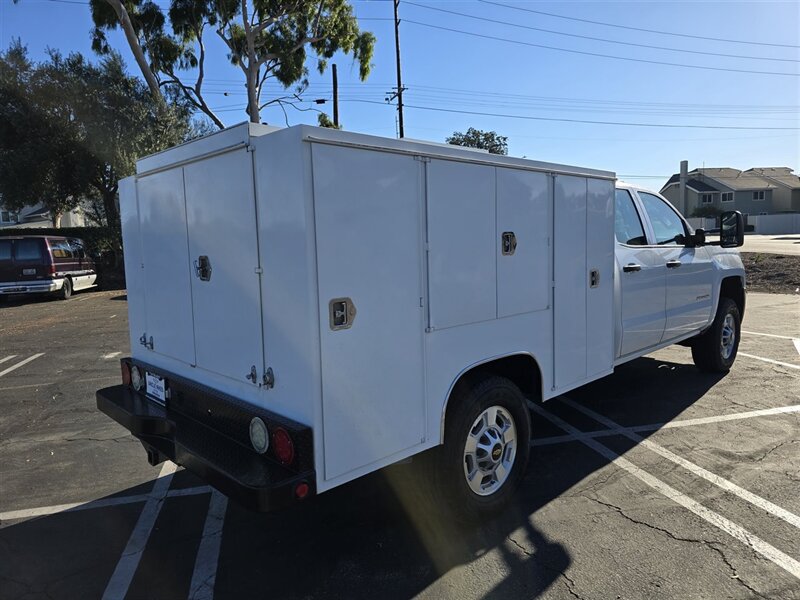 2015 Chevrolet Comm 2500 UTILITY 6.0L gas, UTILITY  JUMBO ENCLOSED BED.  