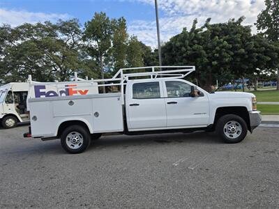 2017 Chevrolet 2500 Utility 6.0L Gas, Royal bed,ladder rack,  4-Wheel drive! - Photo 5 - Santa Ana, CA 92703