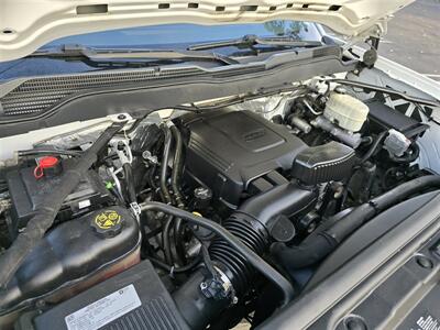 2017 Chevrolet 2500 Work Truck Utility 6.0L Gas, Royal bed, 4-Wheel drive! - Photo 26 - Santa Ana, CA 92703