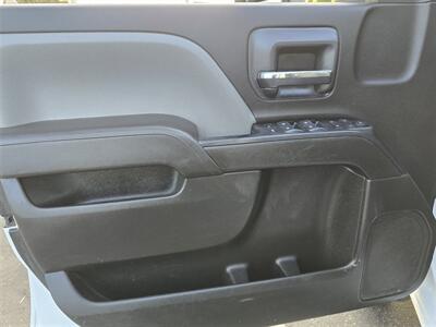 2017 Chevrolet 2500 Work Truck Utility 6.0L Gas, Royal bed, 4-Wheel drive! - Photo 16 - Santa Ana, CA 92703