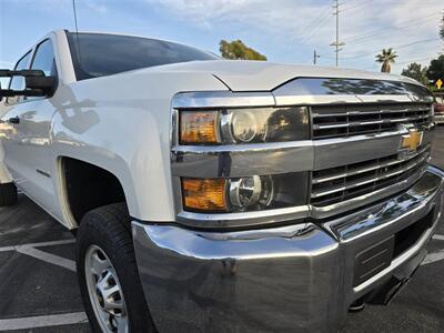 2017 Chevrolet 2500 Work Truck Utility 6.0L Gas, Royal bed, 4-Wheel drive! - Photo 10 - Santa Ana, CA 92703