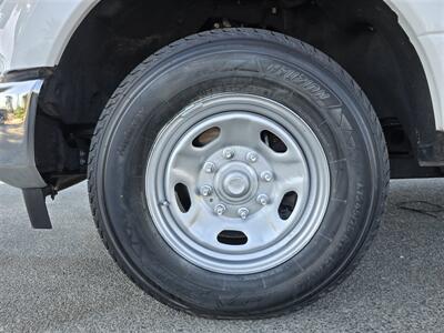 2020 Ford F-250 Super Duty XL UTILITY 6.2L GAS,LADDER RACK.   - Photo 20 - Santa Ana, CA 92703