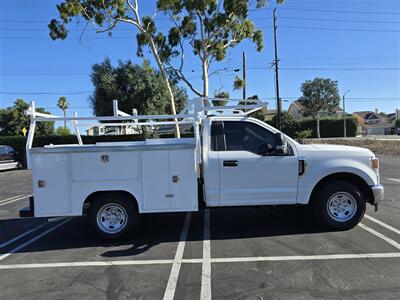 2020 Ford F-250 Super Duty XL UTILITY 6.2L GAS,LADDER RACK.   - Photo 4 - Santa Ana, CA 92703