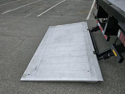 2020 ISUZU NRR HD  STAKE BED, 5.2L DIESEL,20FT BED,LFT GATE! - Photo 3 - Santa Ana, CA 92703