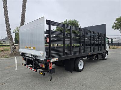 2020 ISUZU NRR HD  STAKE BED, 5.2L DIESEL,20FT BED,LFT GATE! - Photo 6 - Santa Ana, CA 92703