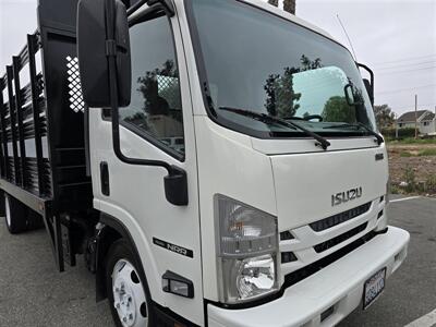 2020 ISUZU NRR HD  STAKE BED, 5.2L DIESEL,20FT BED,LFT GATE! - Photo 23 - Santa Ana, CA 92703