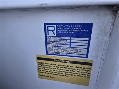 2016 Chevrolet 3500 LS STAKE BED 6.0L GAS,12FT YOYAL BE, 2000LB PWR LFT GATE! - Photo 27 - Santa Ana, CA 92703