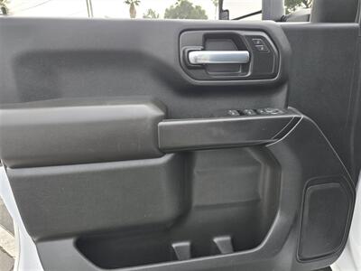 2021 Chevrolet 3500 work Utility 6.6L Duramax,power lift gate,  4-wheel drive! - Photo 19 - Santa Ana, CA 92703