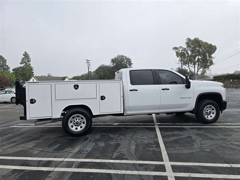 2021 Chevrolet 3500 work Utility 6.6L Duramax,power lift gate,  4-wheel drive! - Photo 1 - Santa Ana, CA 92703
