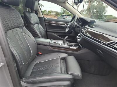 2022 BMW 740i   - Photo 28 - Santa Ana, CA 92703