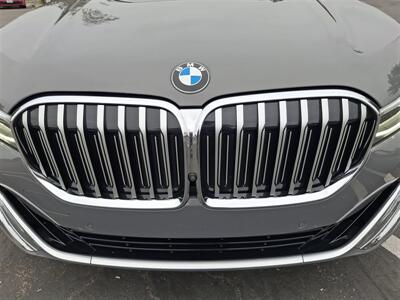 2022 BMW 740i   - Photo 19 - Santa Ana, CA 92703