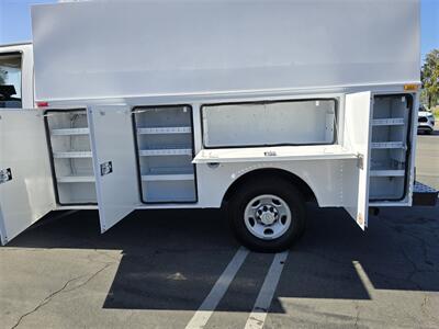 2014 Chevrolet Comm High Cube Van 3500 Plumber van,4.8L Gas, Small Crane. - Photo 2 - Santa Ana, CA 92703