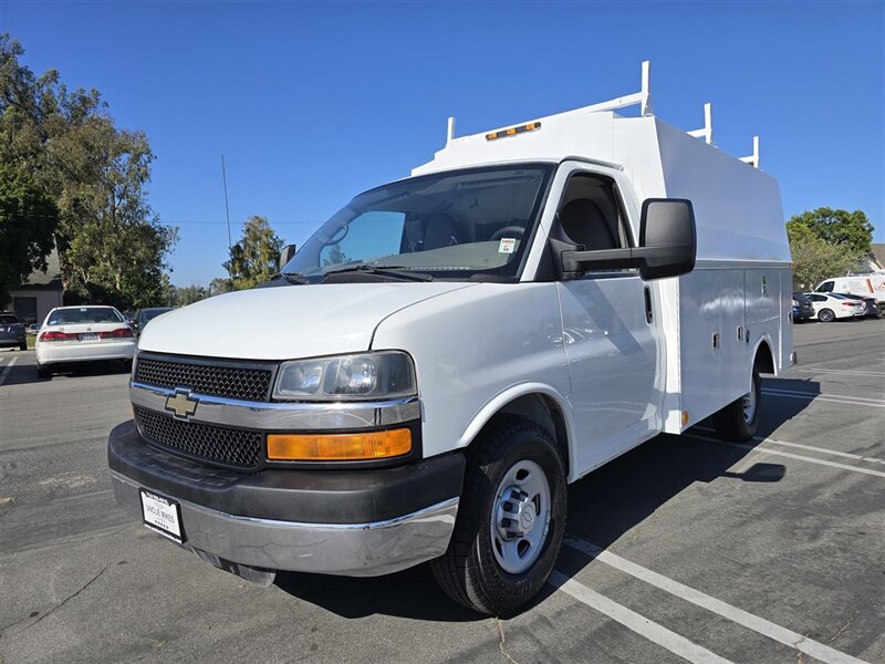 2014 Chevrolet Comm High Cube Van 3500 Plumber van,4.8L Gas, Small Crane.  