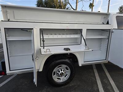2019 Chevrolet Silverado 2500HD utility 6.0L GAS, 8FT ROYAL BED.   - Photo 2 - Santa Ana, CA 92703