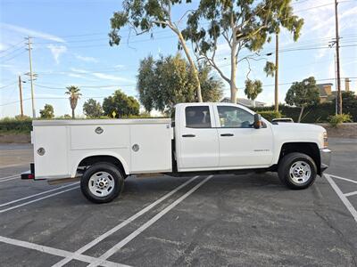 2019 Chevrolet Silverado 2500HD utility 6.0L GAS, 8FT ROYAL BED.   - Photo 1 - Santa Ana, CA 92703