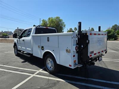 2021 Ford F-250 Super Duty XL UTILITY 6.2L FLEX FUEL,4X4,PWER LIFT GATE! - Photo 6 - Santa Ana, CA 92703