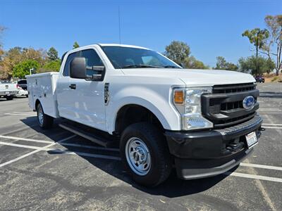 2021 Ford F-250 Super Duty XL UTILITY 6.2L FLEX FUEL,4X4,PWER LIFT GATE! - Photo 4 - Santa Ana, CA 92703