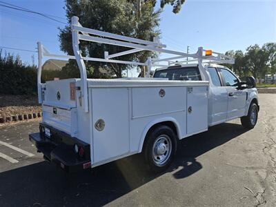 2019 Ford F-350 Super Duty XL  Utility 6.2L Flex fuel, 8ft Royal bed, - Photo 5 - Santa Ana, CA 92703