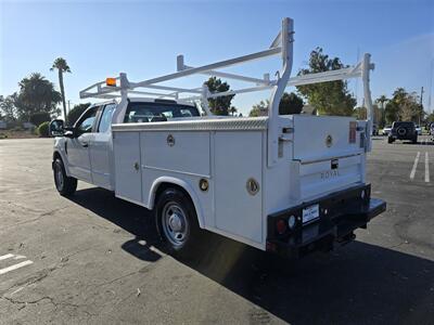 2019 Ford F-350 Super Duty XL  Utility 6.2L Flex fuel, 8ft Royal bed, - Photo 6 - Santa Ana, CA 92703